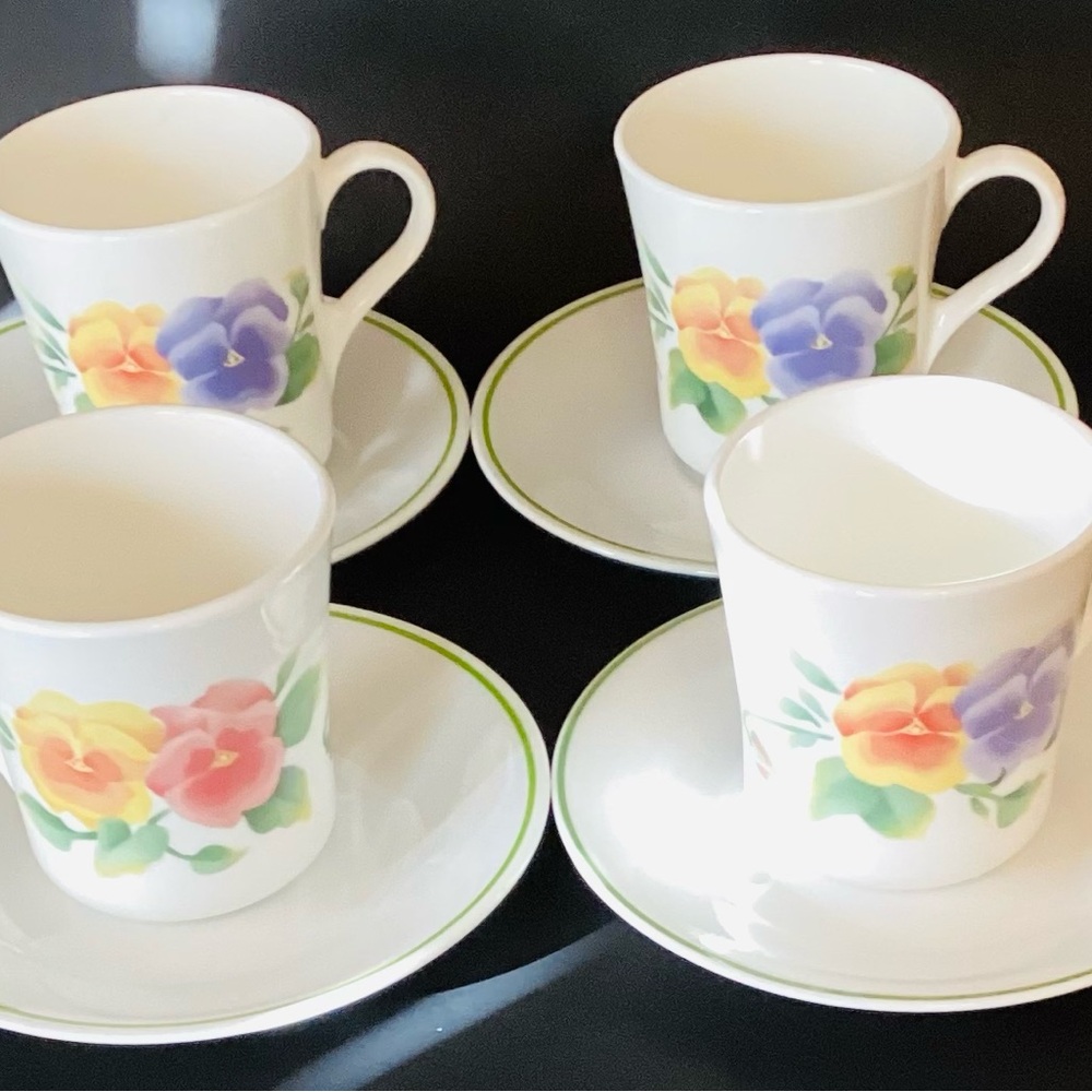 4 - Corelle / Corning Summer Blush Mugs and Saucers  4+4 .